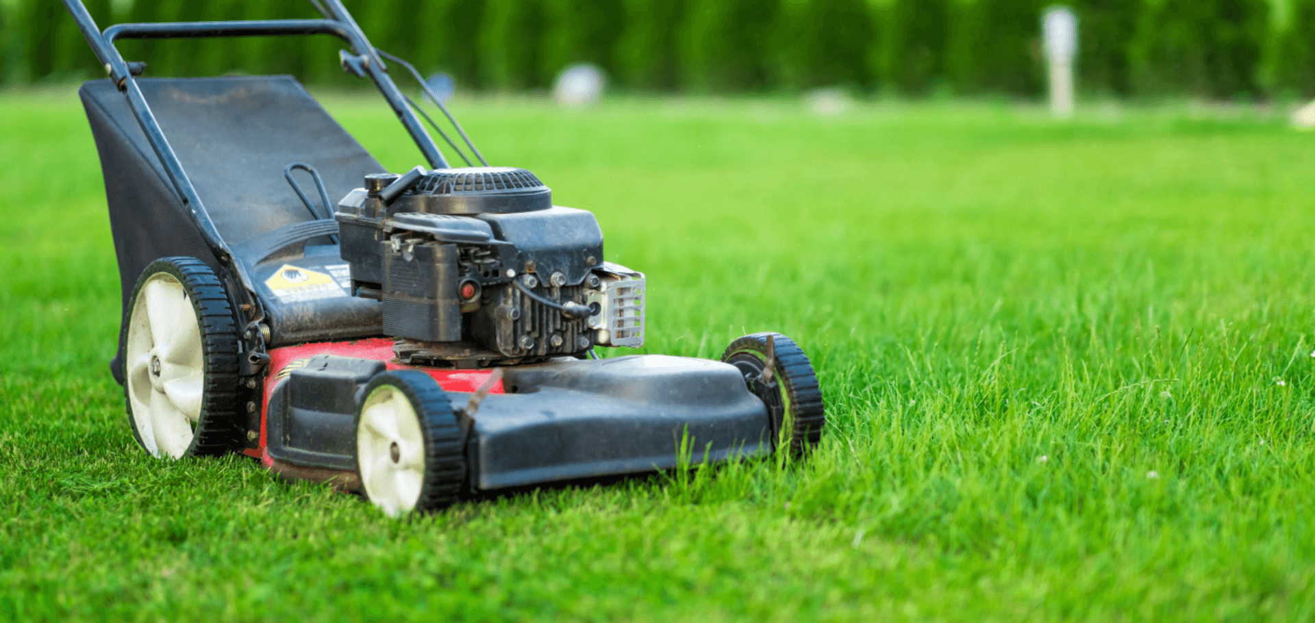 How to use carburetor cleaner on a lawnmower